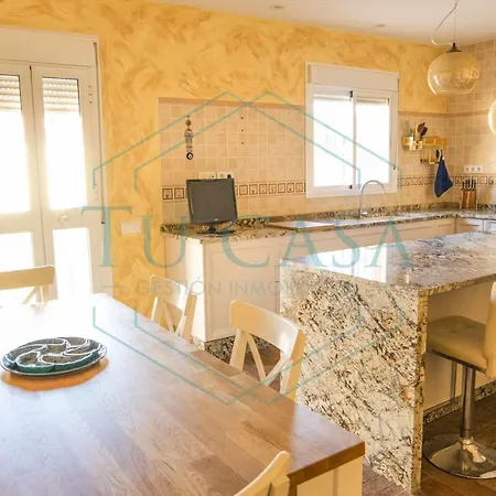 Zahara De 3 Con Piscina *