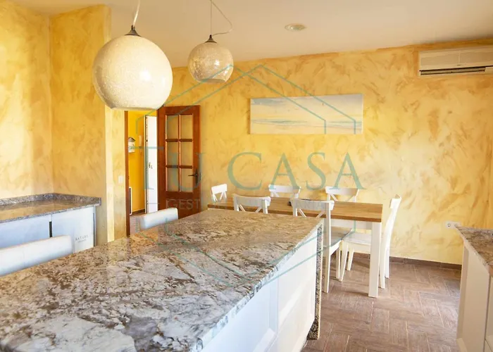 Zahara De 3 Con Piscina Chalet *