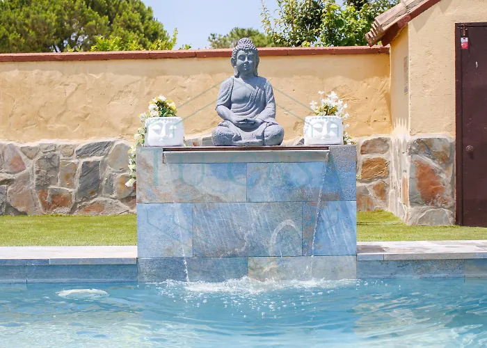 Zahara De 3 Con Piscina