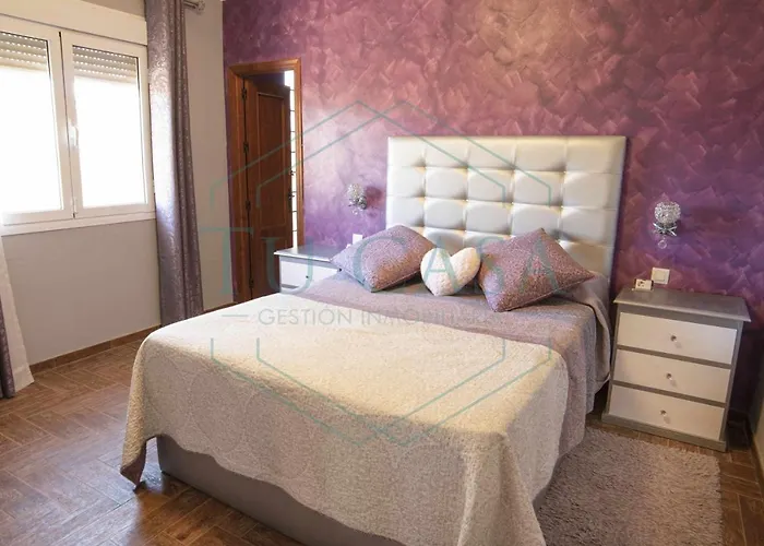 Zahara De 3 Con Piscina カディス