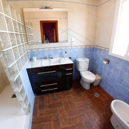 Zahara De 3 Con Piscina * 加的斯