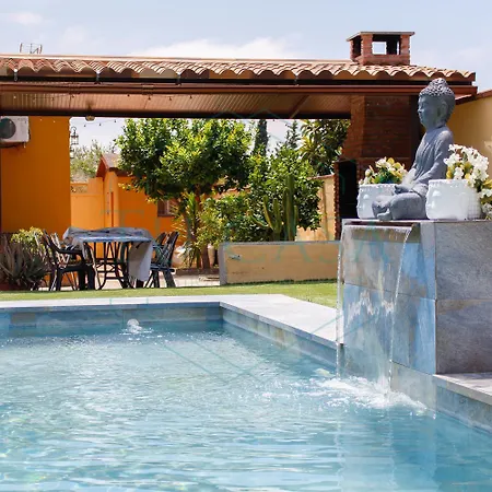 Zahara De 3 Con Piscina